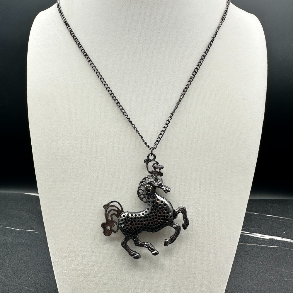 Vintage 90s Gunmetal Tone Black Horse Pendant Necklace‎ Women's Classic Jewelry - Picture 3 of 10